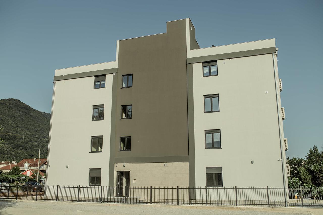 Premium-Designed Apartments Tivat Exterior photo